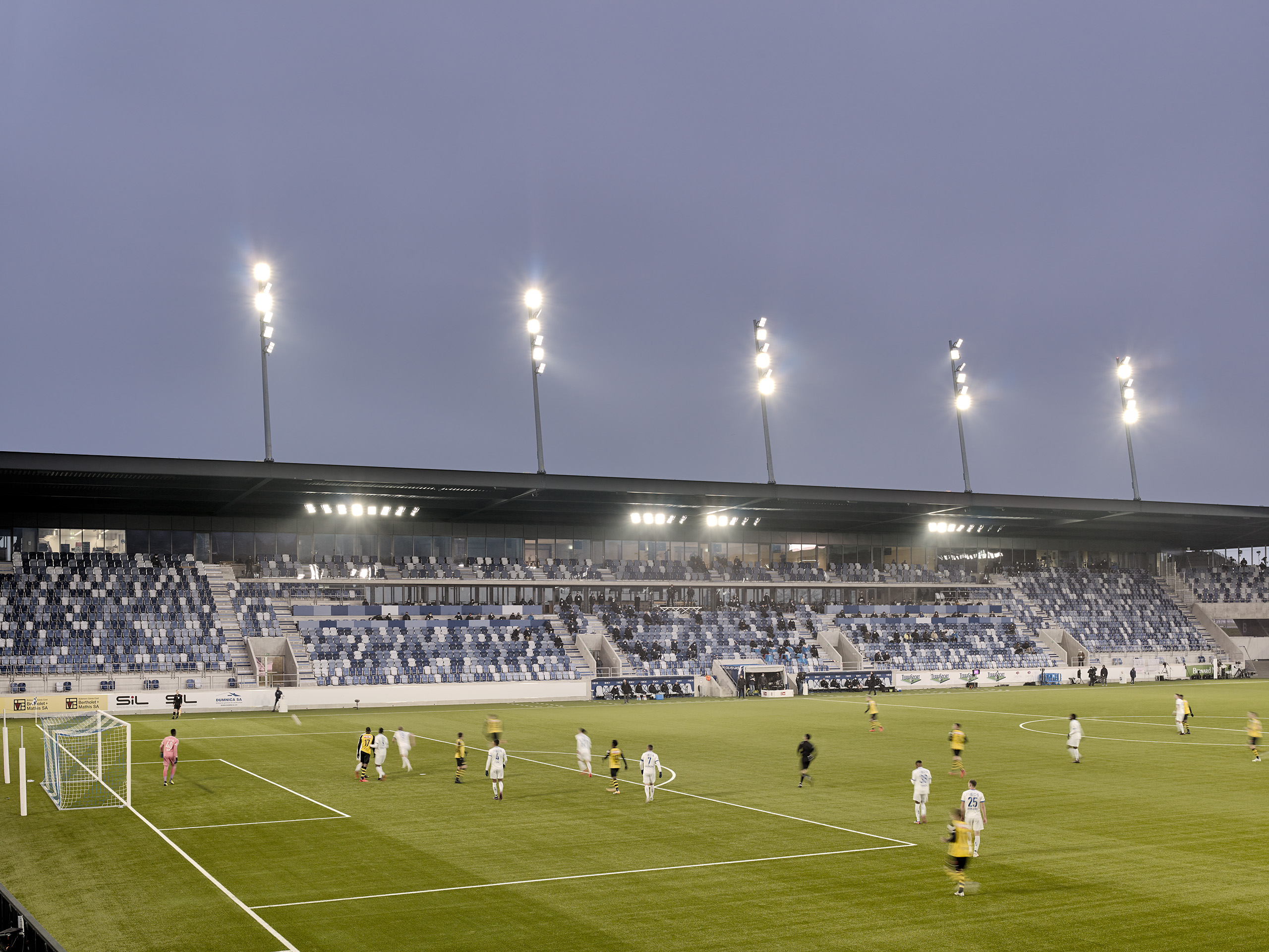 Stade de la Tuilière, Lausanne